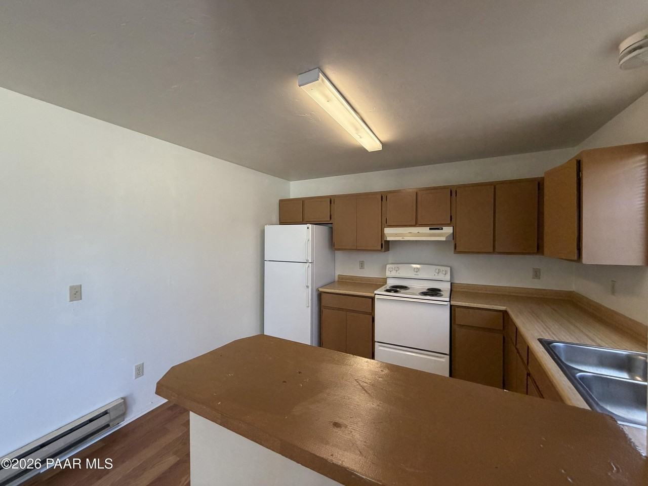 408 Madison Ave Apt 3 - Photo 5 of 9