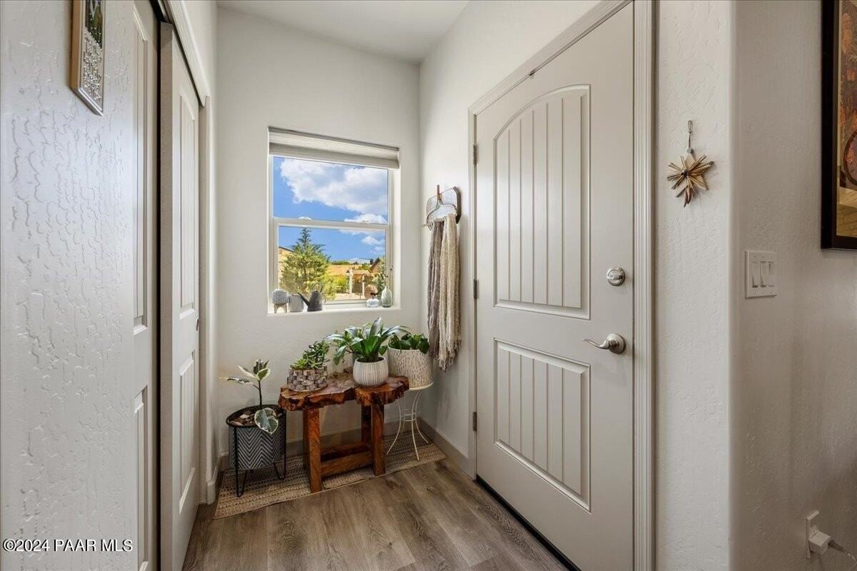 7275 E Grandview Dr - Photo 4 of 23