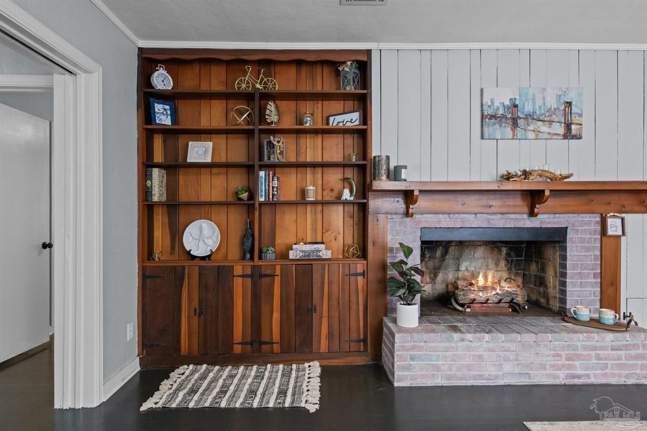 1111 S Old Corry Field Rd - Photo 2 of 44