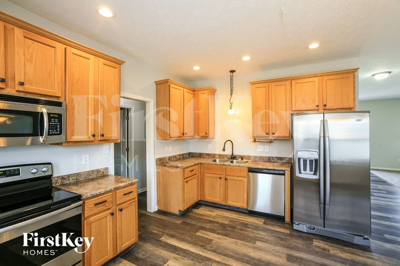 3041 Sholty Ct - Photo 4 of 15