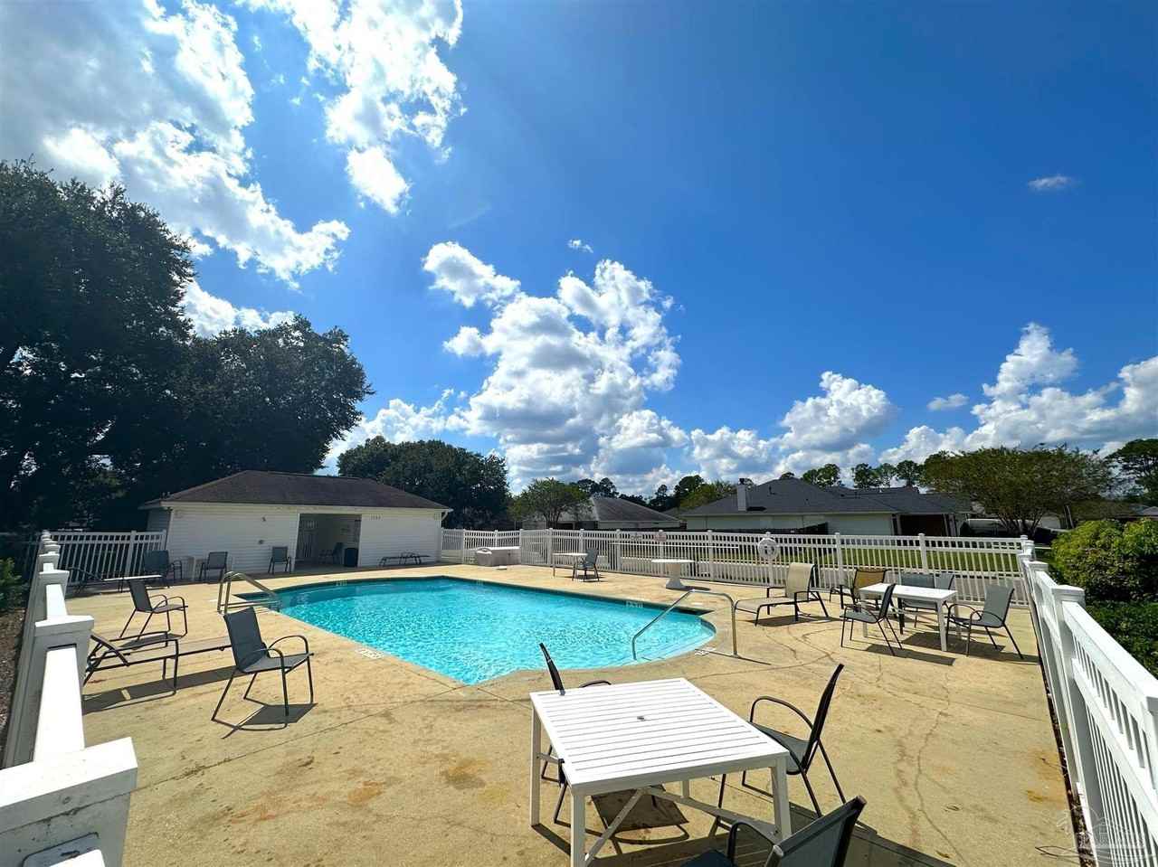 8908 Abbington Dr - Photo 2 of 20