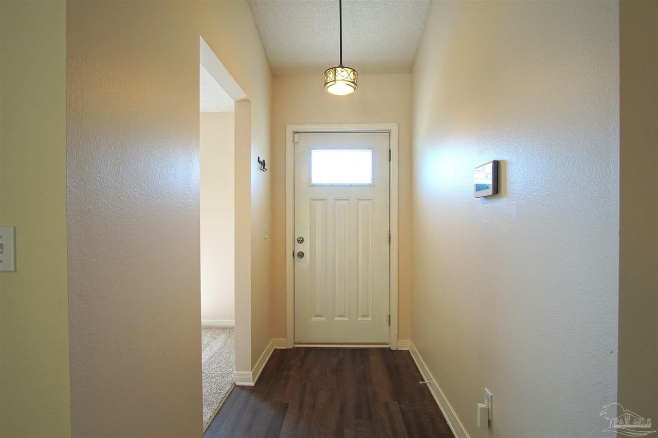 1008 Tanton Cir - Photo 3 of 18