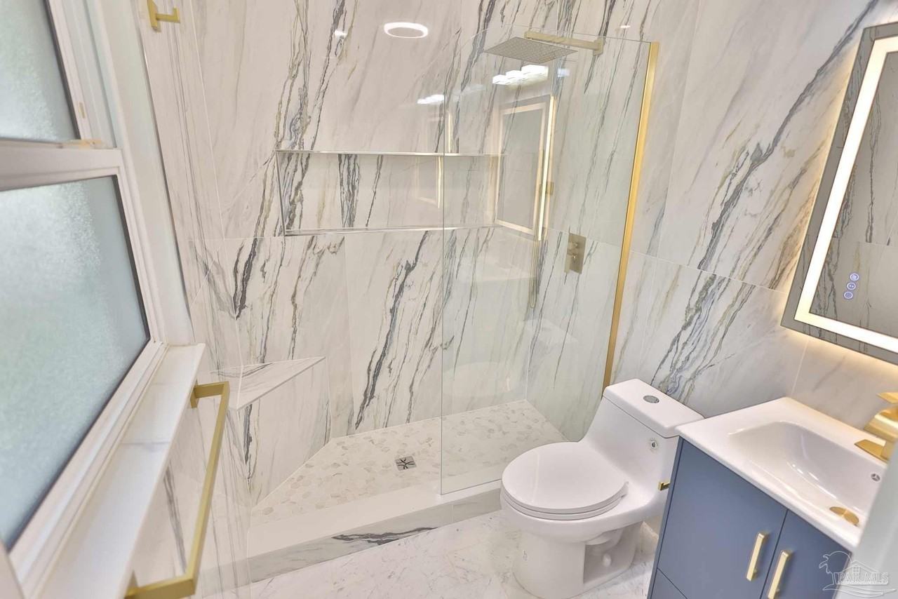 3795 Summer Dr - Photo 3 of 50