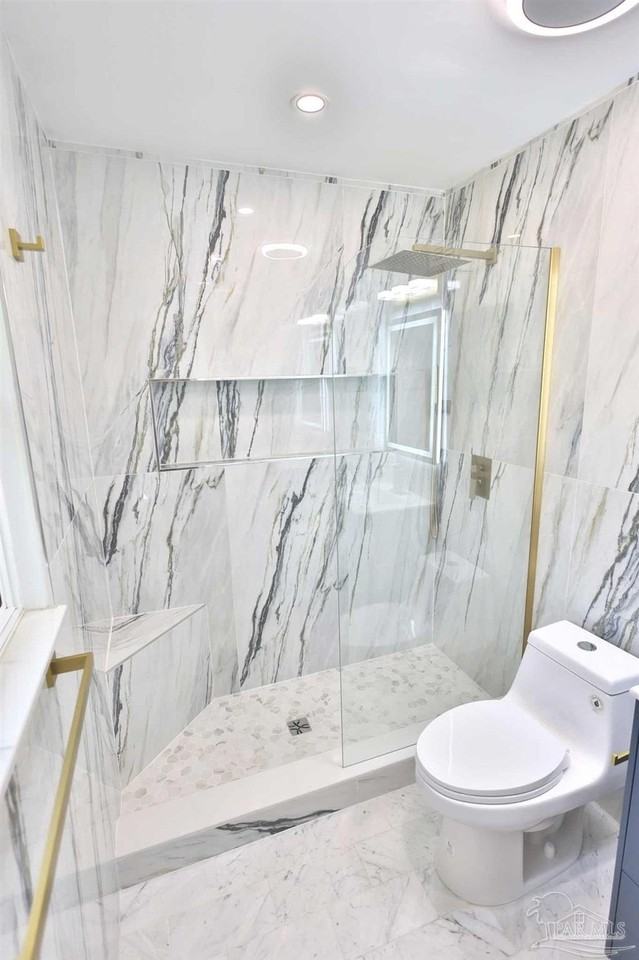 3795 Summer Dr - Photo 2 of 50