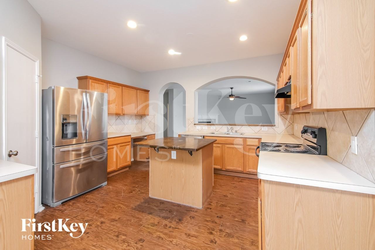 901 Cutting Horse Dr - Photo 6 of 18