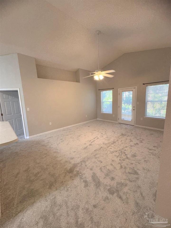 711 Marsh Harbor Dr - Photo 6 of 17