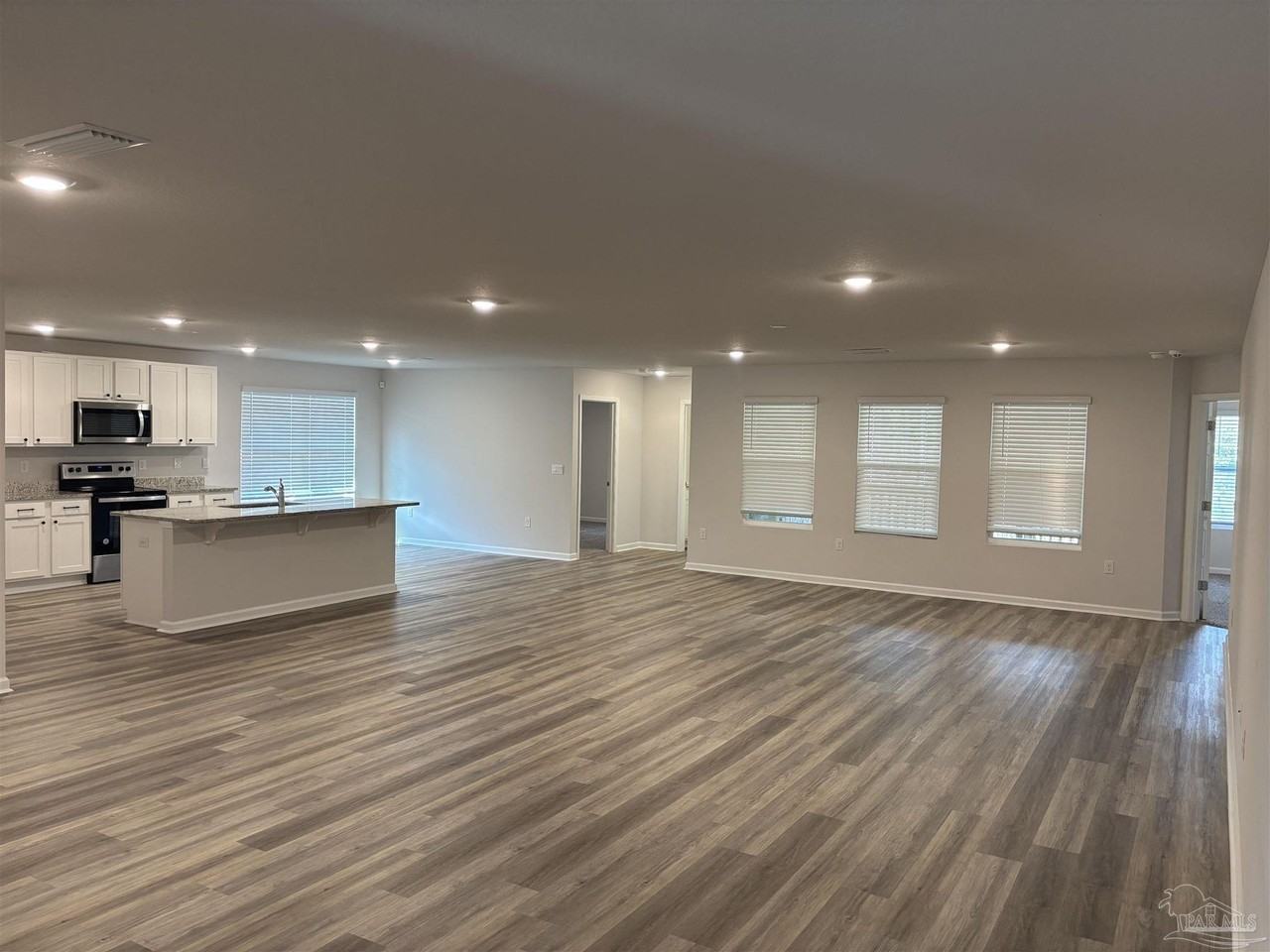 9728 Millee Loop - Photo 2 of 19