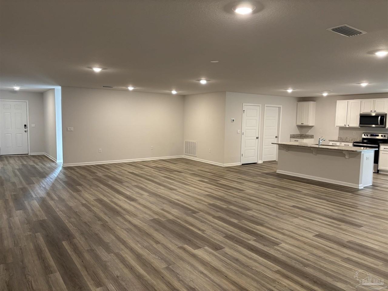 9728 Millee Loop - Photo 3 of 19