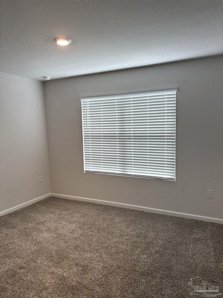 9728 Millee Loop - Photo 7 of 19