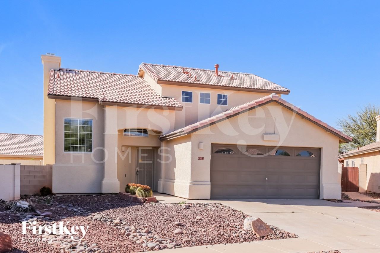 8202 S Placita Del Parque - Photo 2 of 15