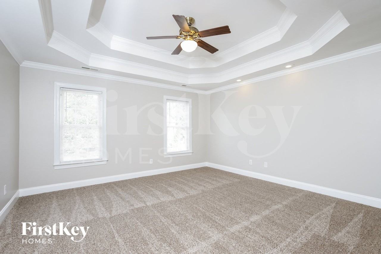 940 Boyer Dr - Photo 7 of 15