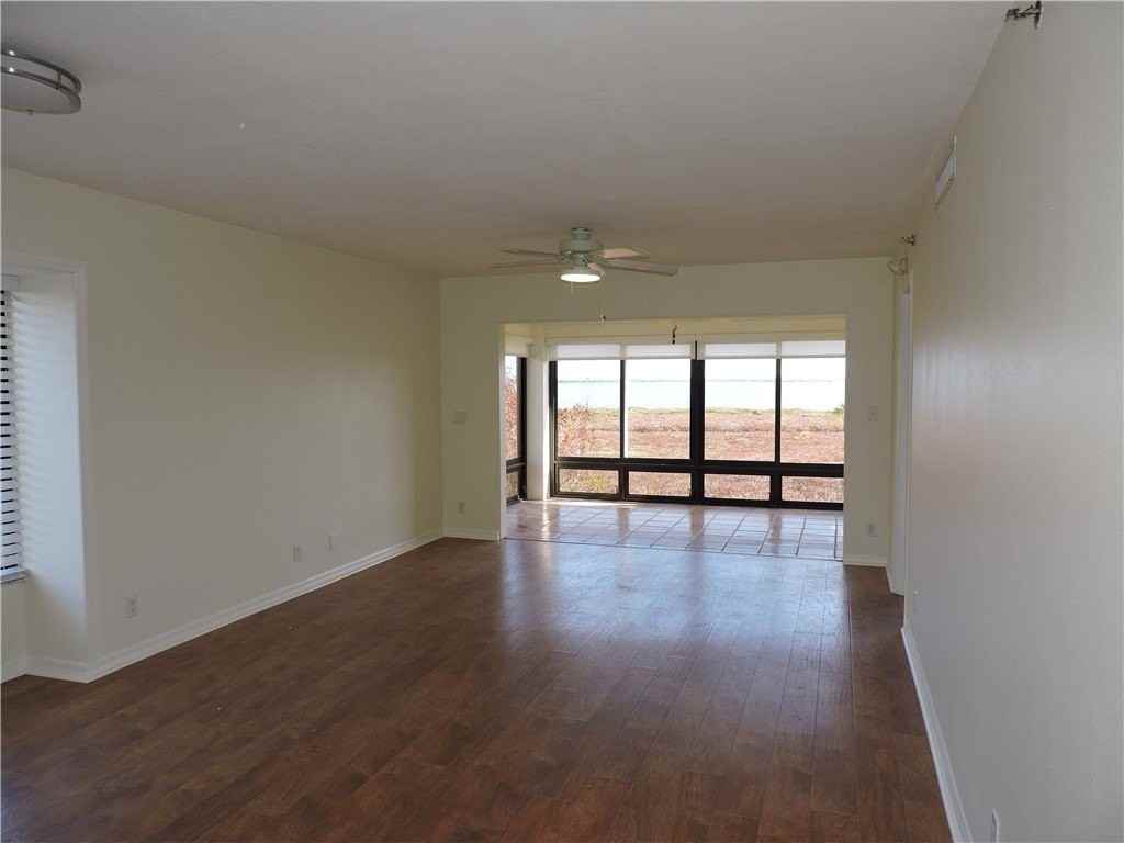 6240 E Mirror Lake Dr #201 - Photo 4 of 36