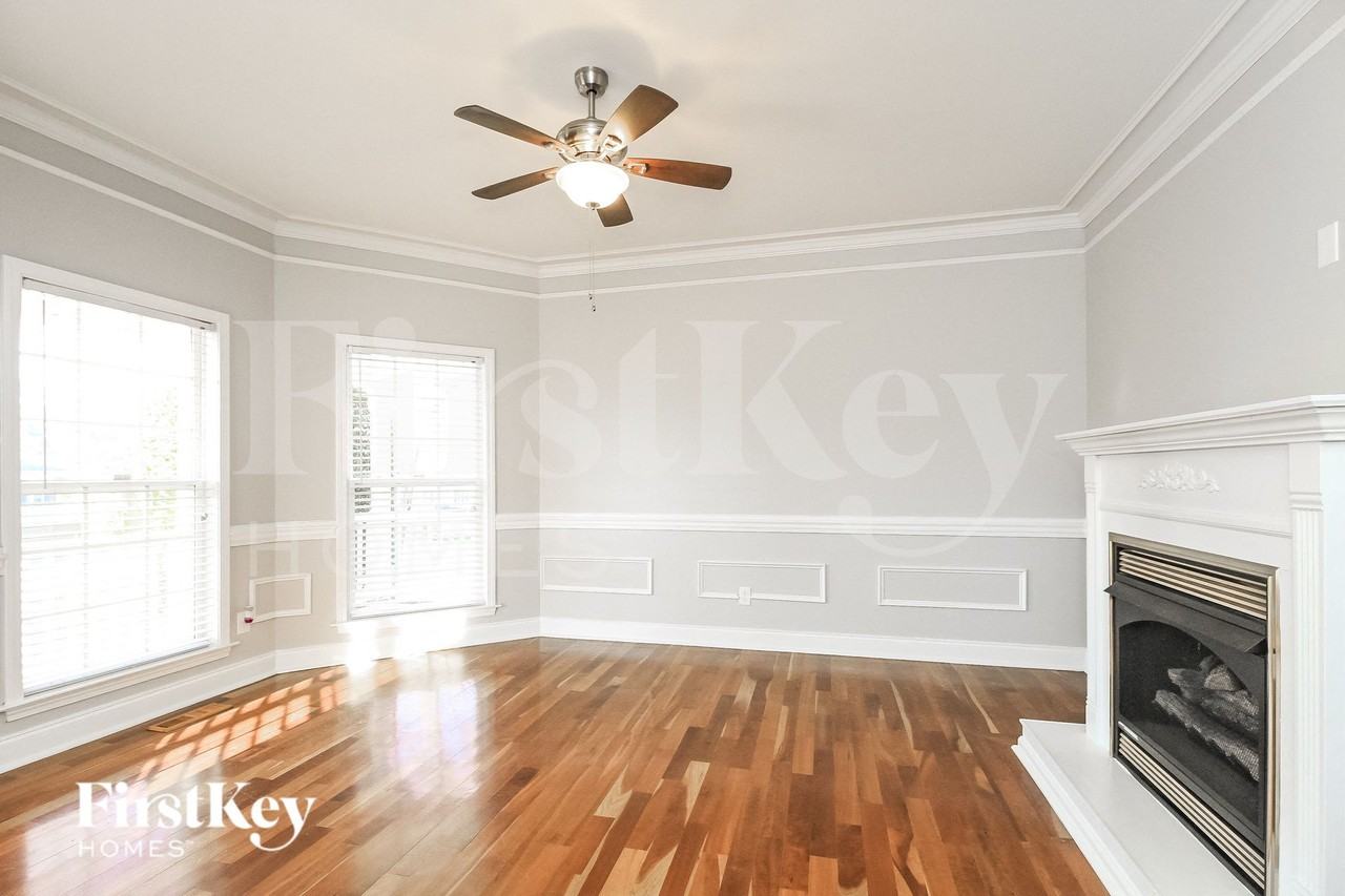 7240 Orchard Path Dr - Photo 3 of 15