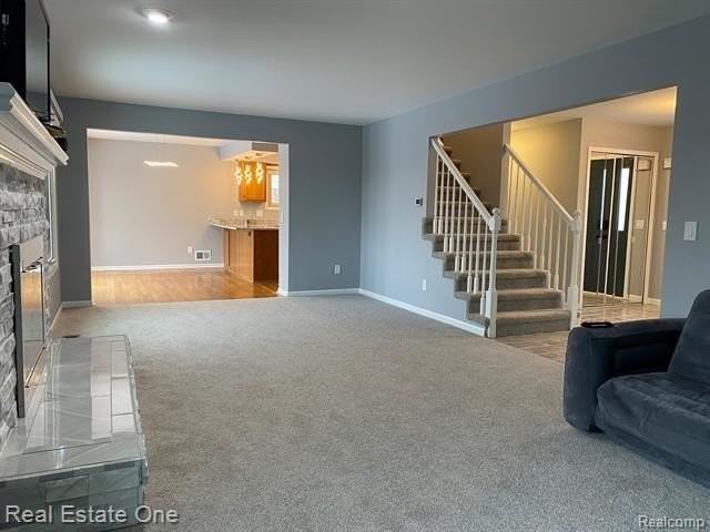 28772 Wales Dr - Photo 7 of 32