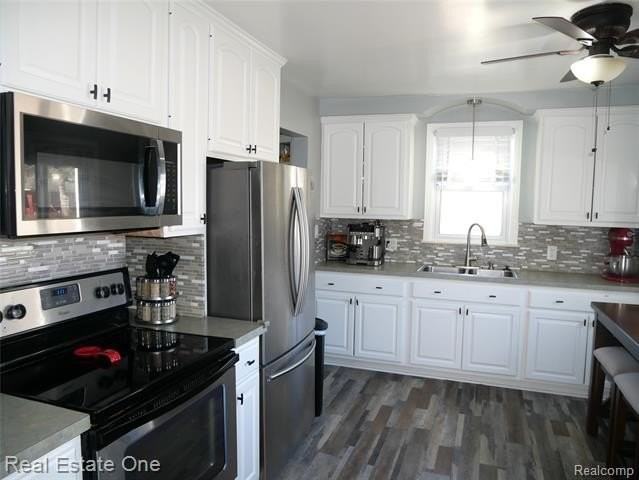 2881 Ellwood Ave - Photo 5 of 19