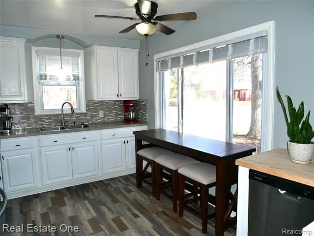 2881 Ellwood Ave - Photo 6 of 19