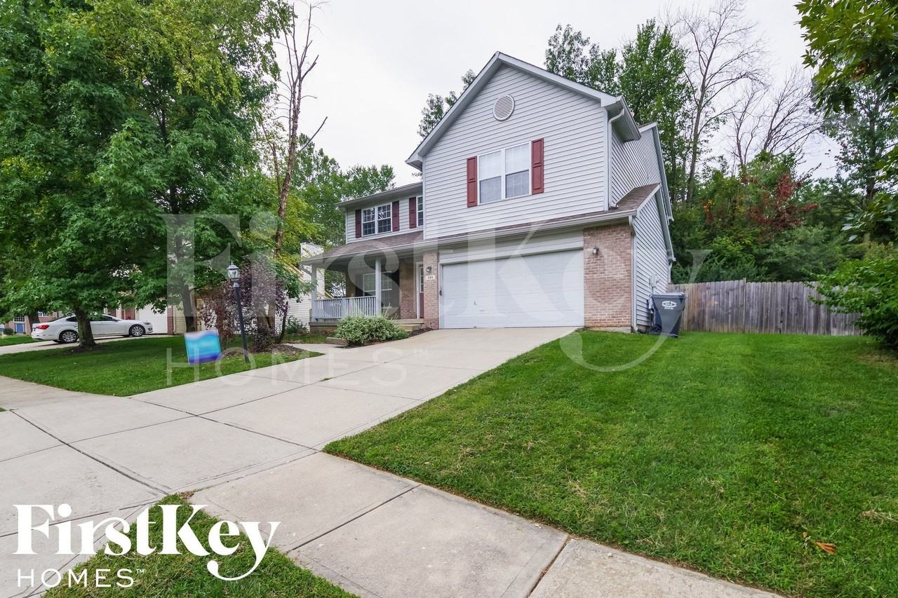 944 Breaside Ln - Photo 2 of 15