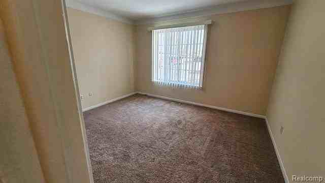 433 Fox Hills Drive Drive S #2 - Photo 5 of 24