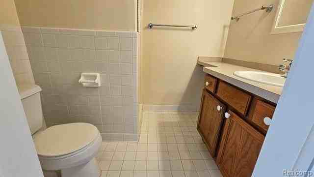 433 Fox Hills Drive Drive S #2 - Photo 7 of 24