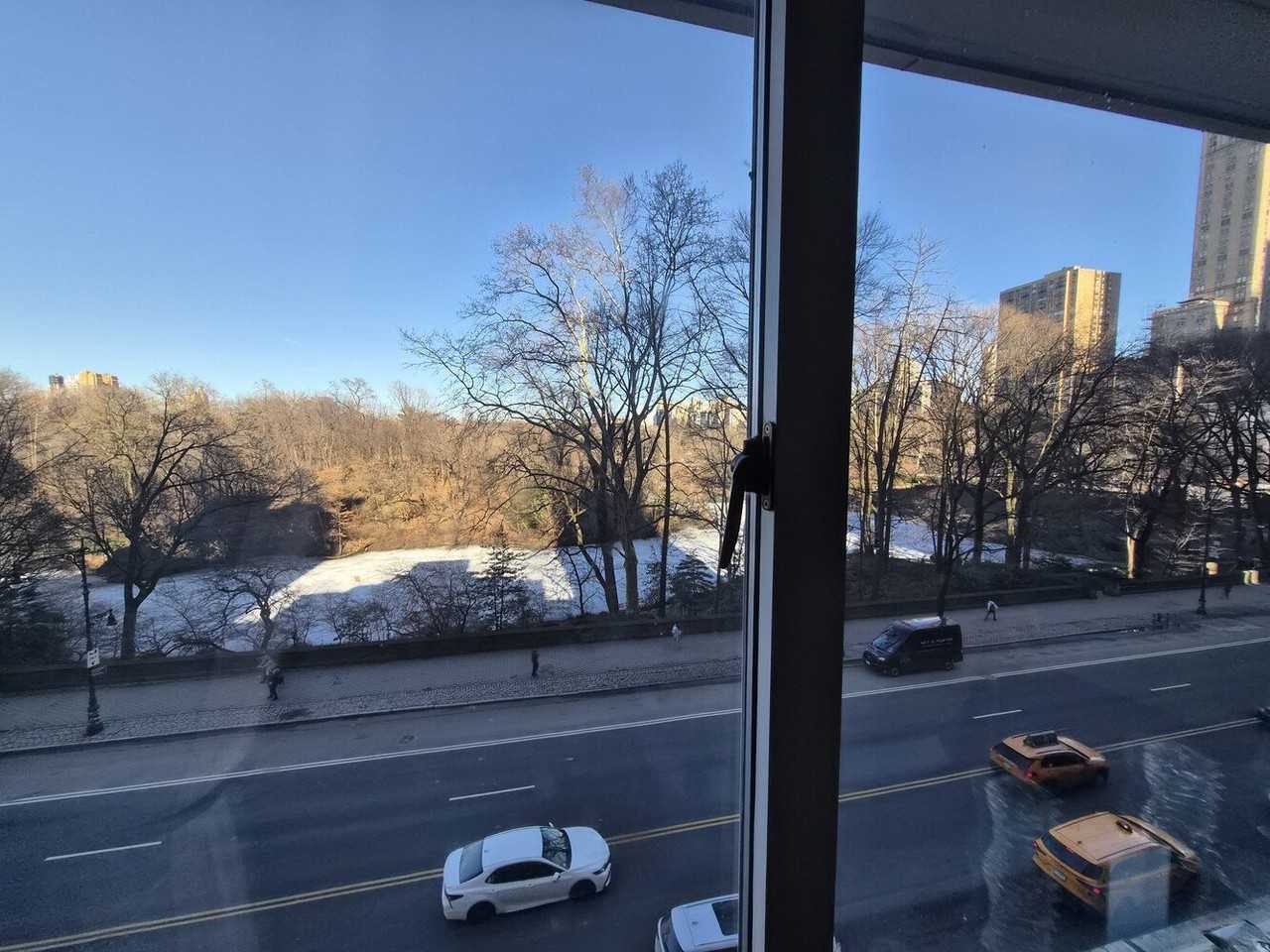 40 Central Park S #5A - Photo 2 of 11