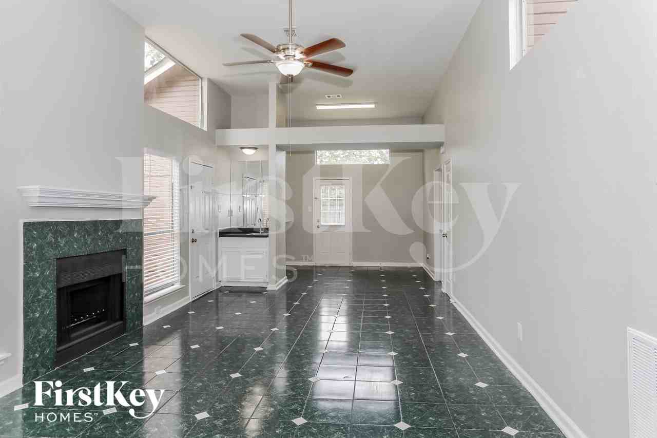 8418 Elm Lake Dr - Photo 2 of 15