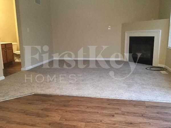 8218 Melrose Ln - Photo 4 of 22