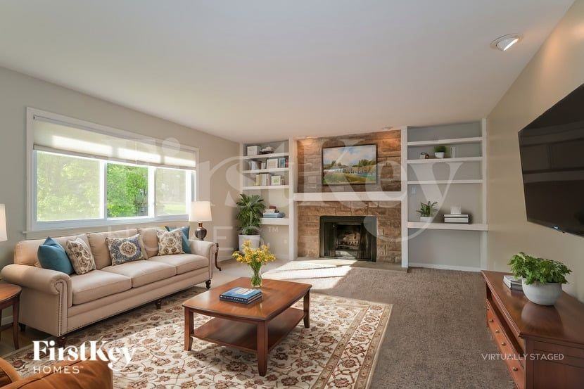 611 Lakewood Dr - Photo 4 of 19