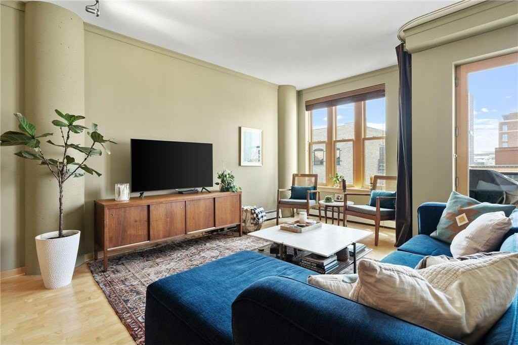 401 N 2nd St #611 - Photo 7 of 28