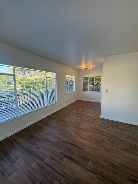 2119 De La Vina St Apt G #G - Photo 3 of 16
