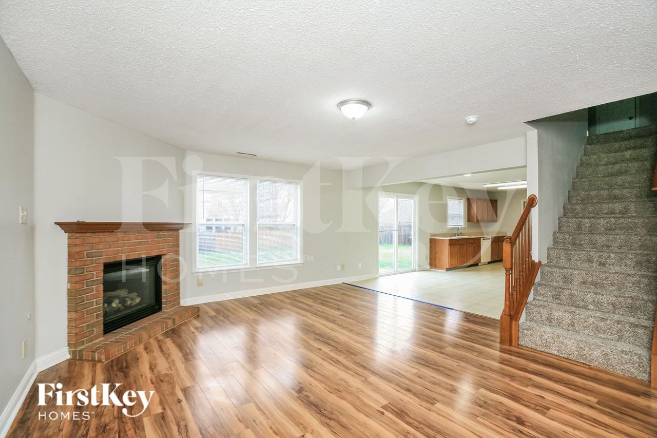 14216 Country Breeze Ln - Photo 4 of 16