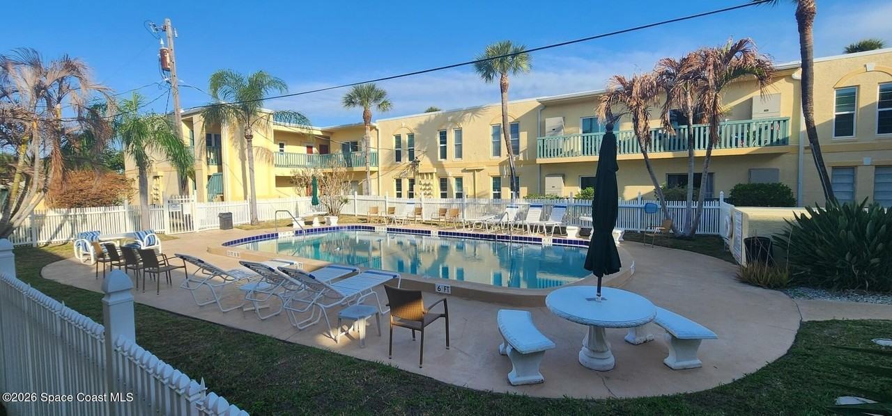 310 Taylor Ave #C19 - Photo 4 of 24