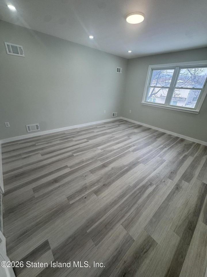 47 Carpenter Ave #2 - Photo 7 of 9