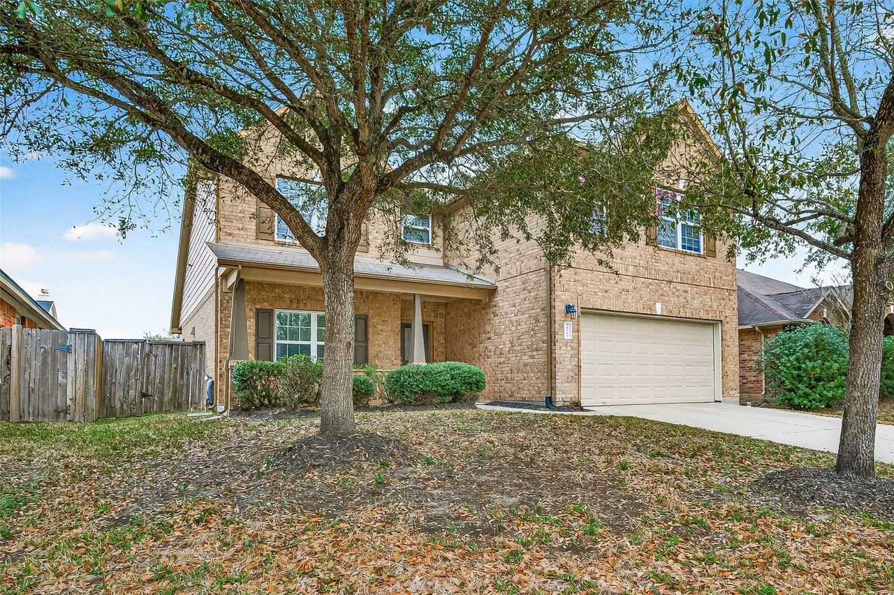 21514 Venture Park Dr - Photo 2 of 50