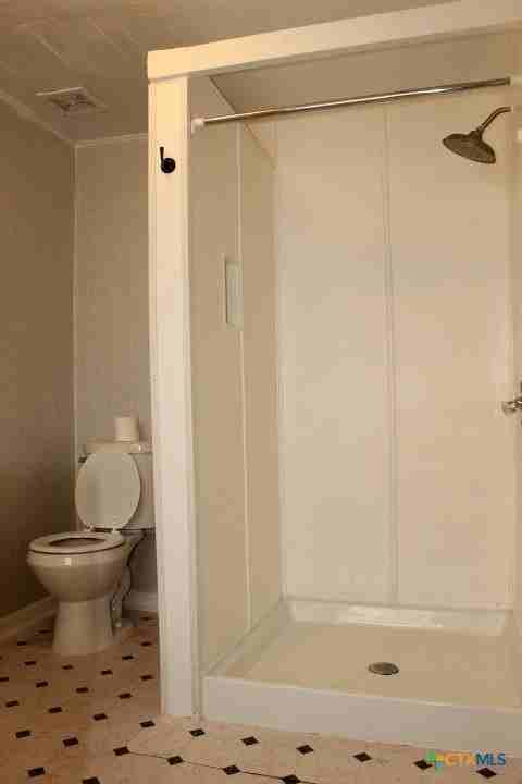 409 Short Ave - Photo 7 of 12