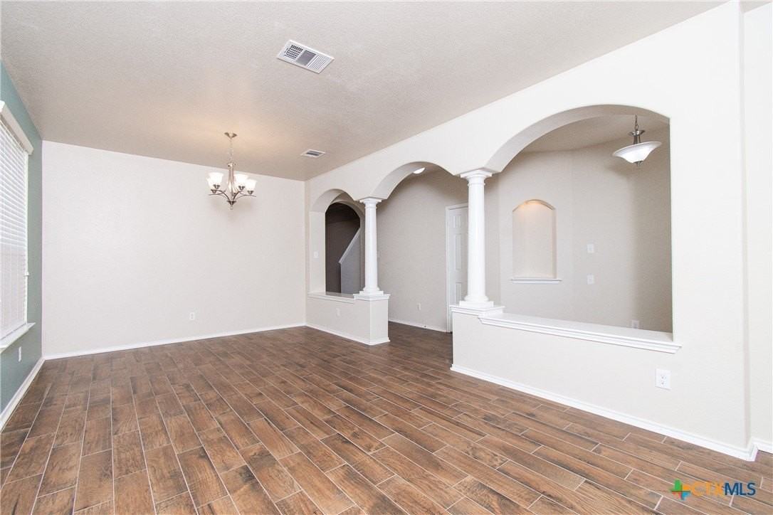 2403 Black Orchid Dr - Photo 3 of 33