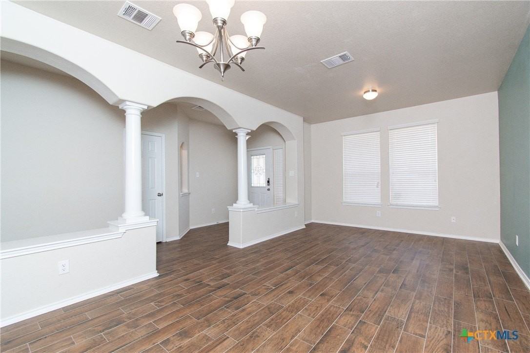 2403 Black Orchid Dr - Photo 4 of 33