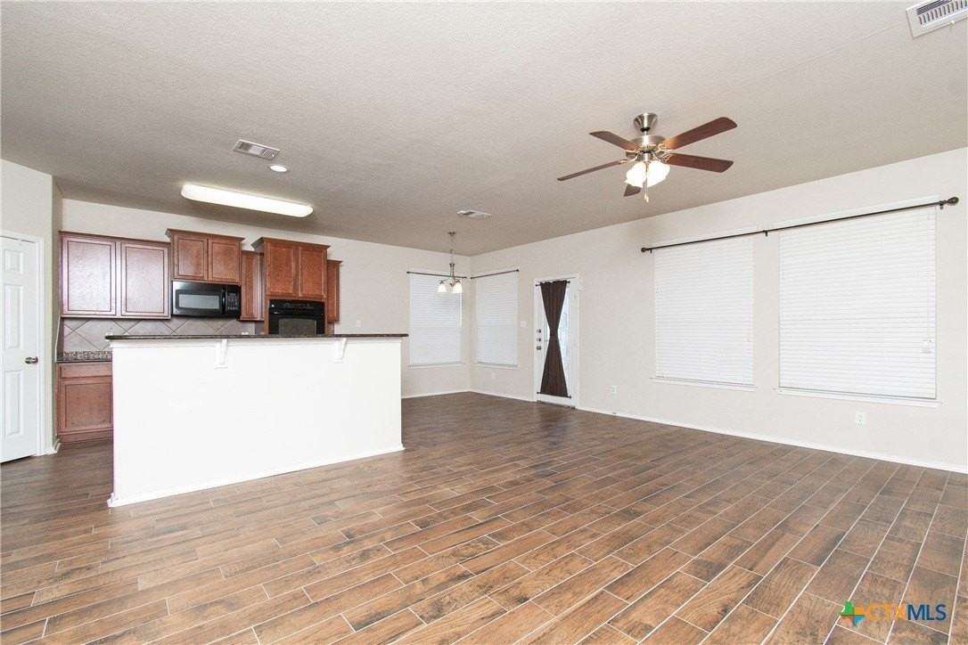 2403 Black Orchid Dr - Photo 6 of 33