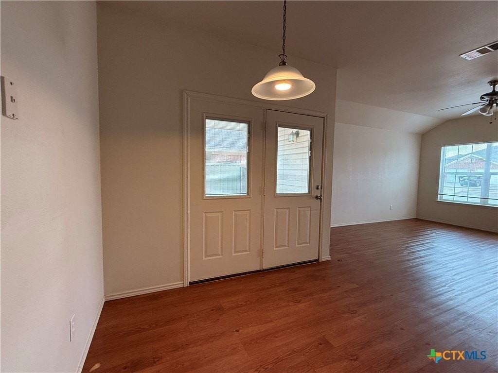 6210 Temora Loop Apt B - Photo 3 of 11