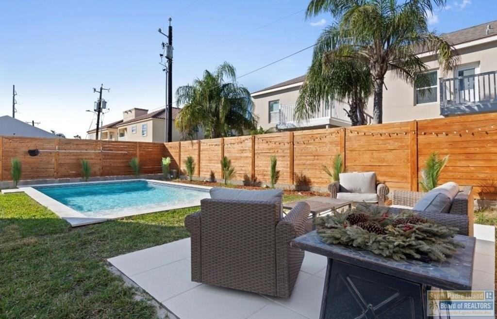 104 W Pompano St - Photo 5 of 18