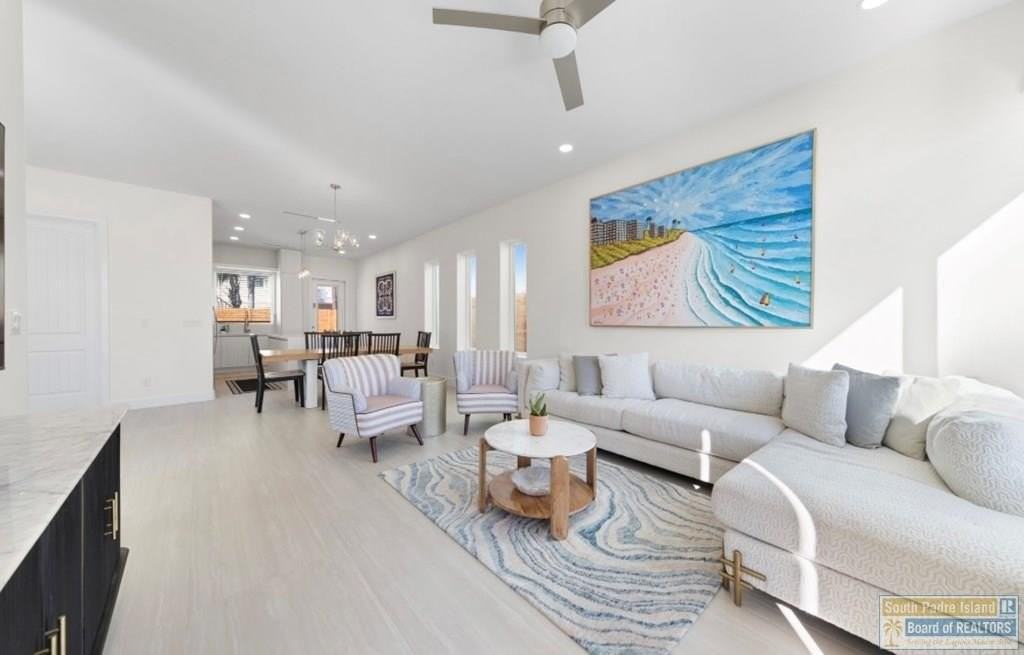 104 W Pompano St - Photo 6 of 18