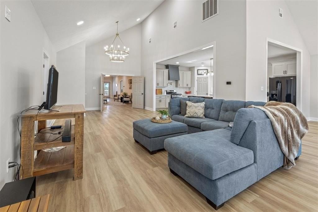 141 Sandpiper Ln - Photo 7 of 41