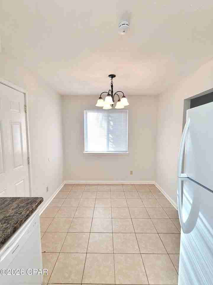 1727 Illinois Ave - Photo 6 of 18