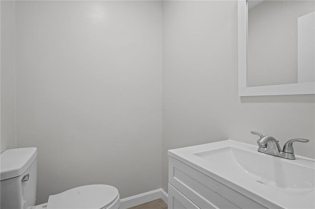 164 Fruit Hill Ave - Photo 7 of 18