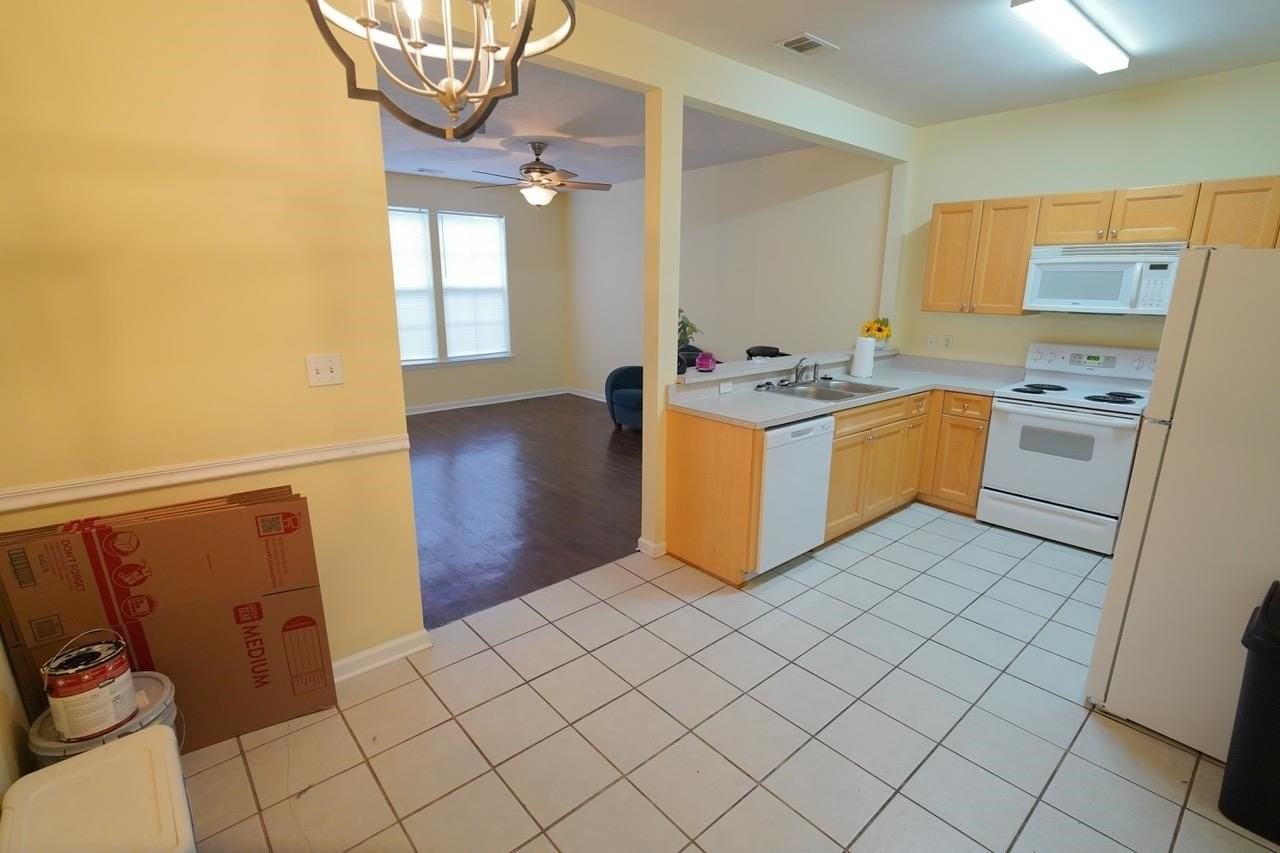 3400 Old Bainbridge Rd Apt 605 - Photo 6 of 22