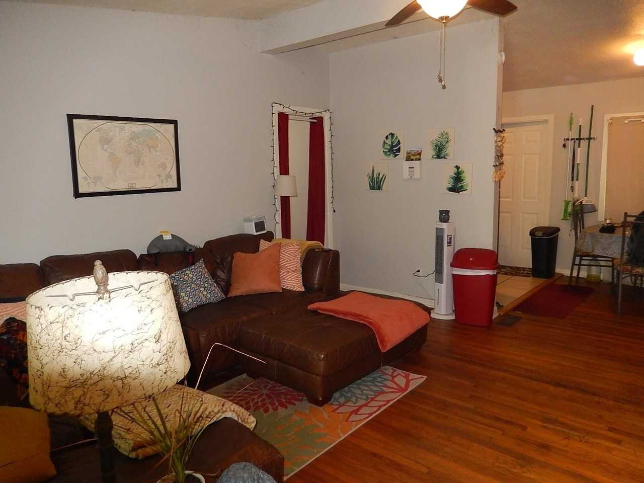 1663 Sharkey St - Photo 4 of 13