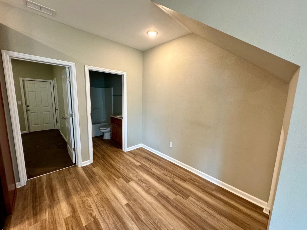 2225 Cedarbrook Ct - Photo 6 of 12