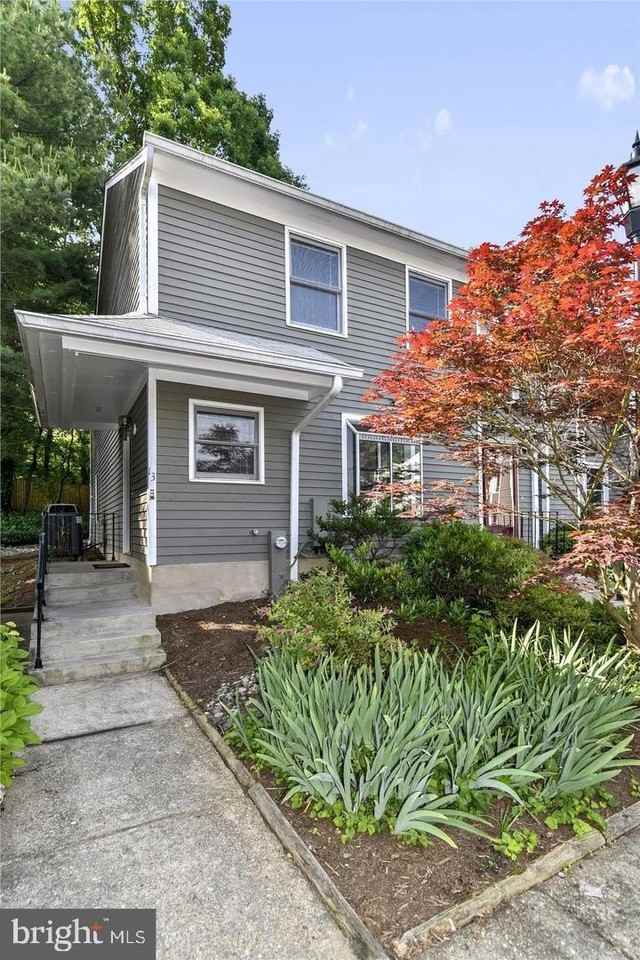 13 Janwall Ct - Photo 2 of 25