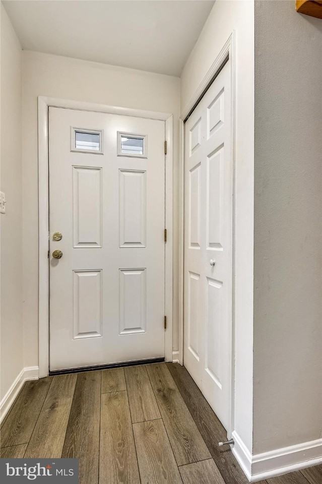 13 Janwall Ct - Photo 4 of 25