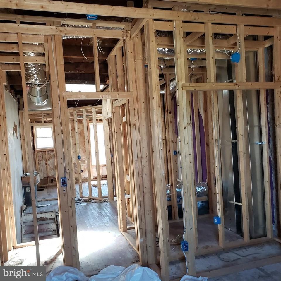 37 Wheeler Ave - Photo 3 of 5