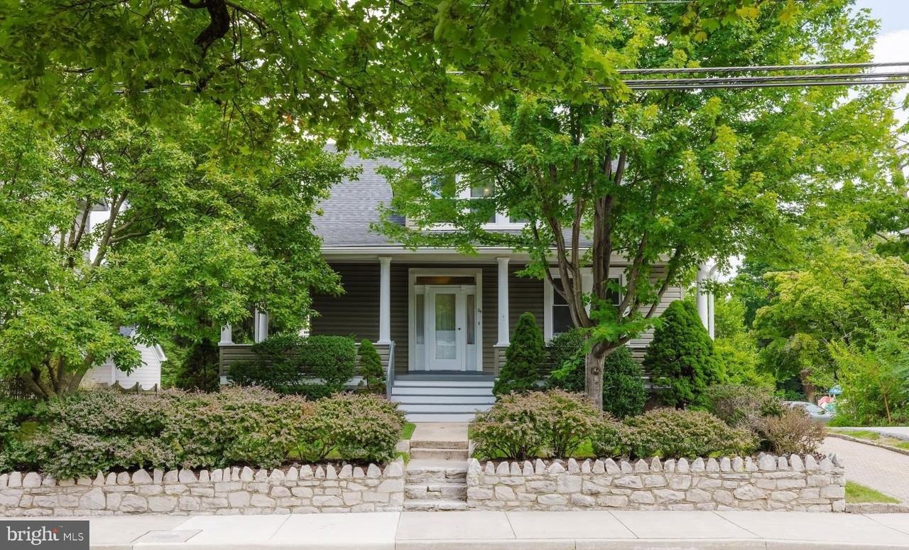 34 Burke Ave